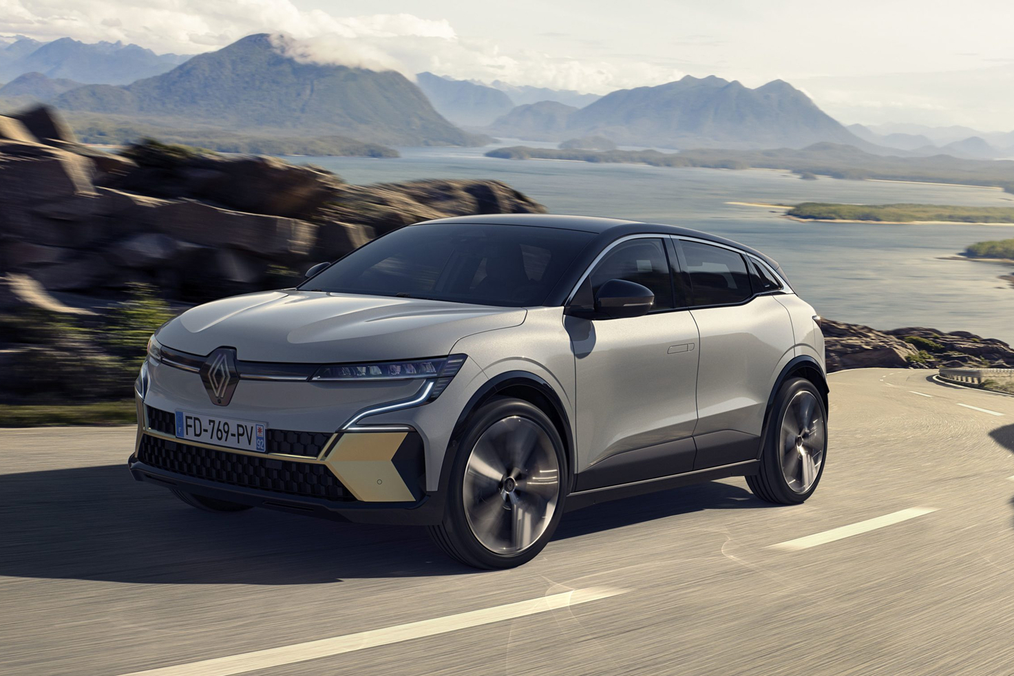 Renault Megane ile Sıfırdan İkinci Ele: Hangi Seçenek Daha Avantajlı?